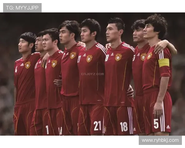 南京足球队实力引发热议球迷对球队表现的不同看法与争论 南京足球队实力引发热议球迷对球队表现的不同看法与争论