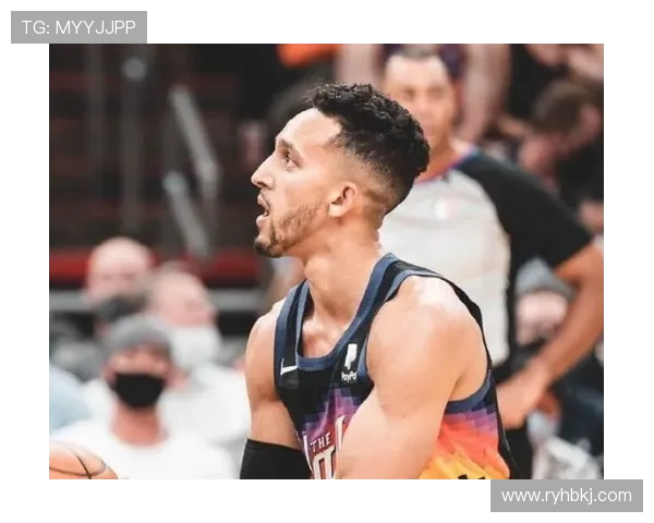 卡梅隆约翰逊的崛起之路与篮球生涯的精彩瞬间分析 卡梅隆约翰逊的崛起之路与篮球生涯的精彩瞬间分析