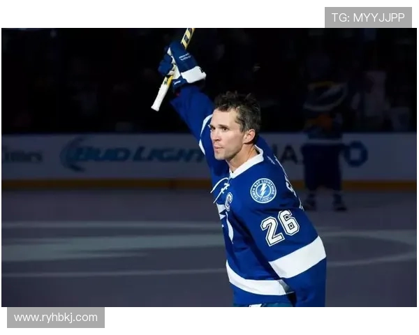 张芳专访：从青涩小将到网球明星的奋斗与成长之路